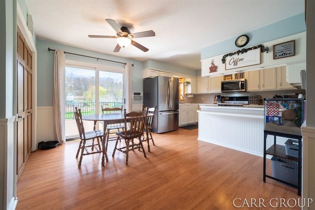 5045 Wakefield Avenue, Comstock Park, MI 49321