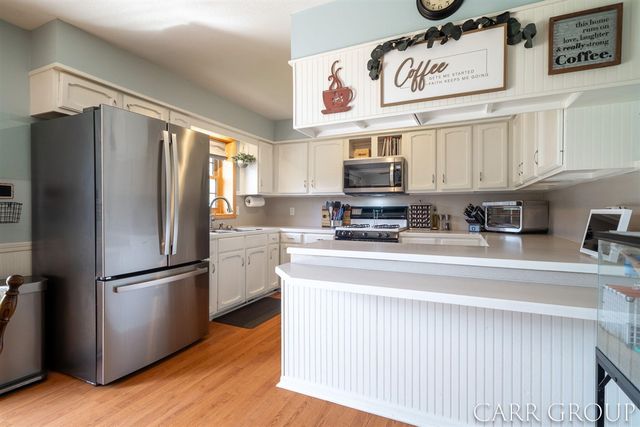 5045 Wakefield Avenue, Comstock Park, MI 49321