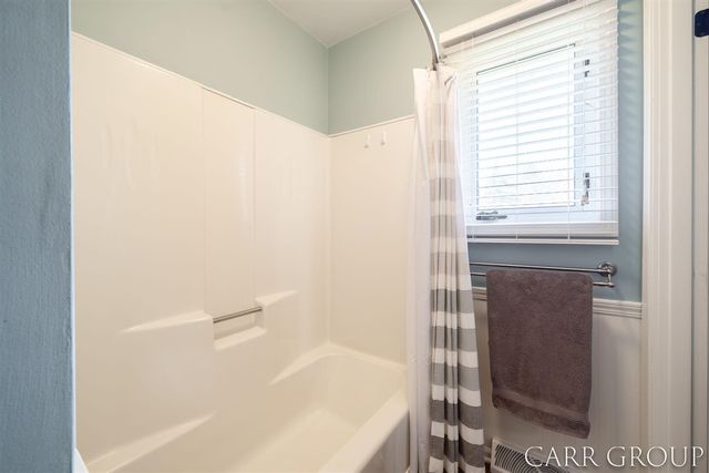 5045 Wakefield Avenue, Comstock Park, MI 49321