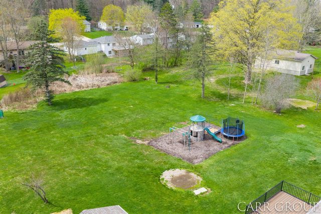 5045 Wakefield Avenue, Comstock Park, MI 49321