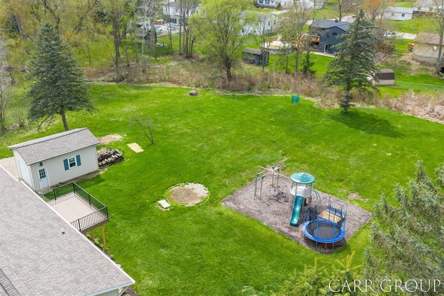 5045 Wakefield Avenue, Comstock Park, MI 49321