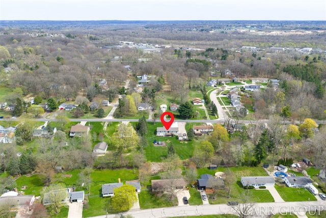 5045 Wakefield Avenue, Comstock Park, MI 49321