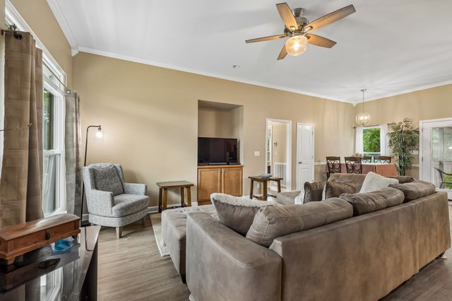 2601 Woodberry Dr, Nashville, TN 37214