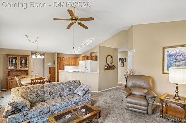 11676 Hawthorne Glen Drive, Grand Blanc, MI 48439