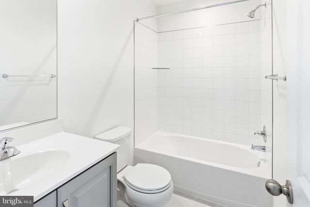 129 BOSQUE CT, Martinsburg, WV 25404