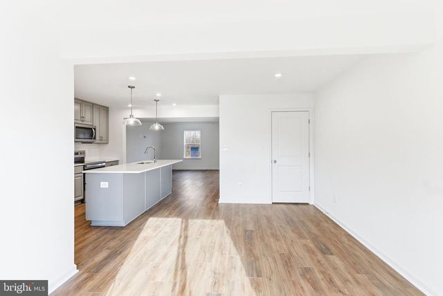 129 BOSQUE CT, Martinsburg, WV 25404