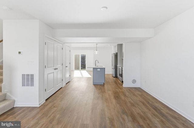 129 BOSQUE CT, Martinsburg, WV 25404