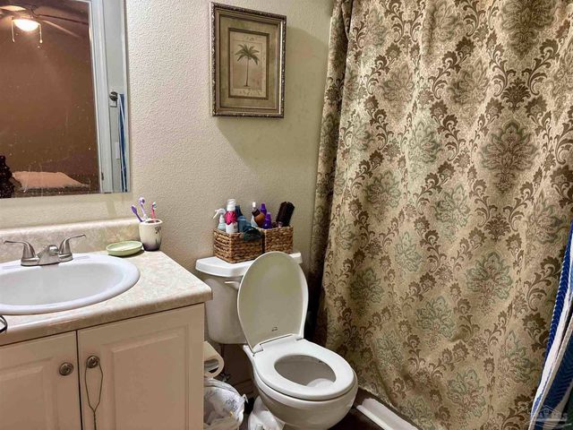 1060 Antigua Cir, Pensacola, FL 32506