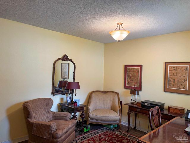 1060 Antigua Cir, Pensacola, FL 32506