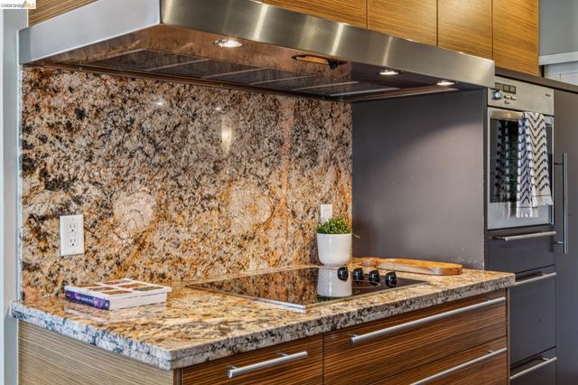 3 Captain Dr D406, Emeryville, CA 94608