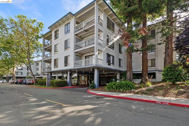 3 Captain Dr D406, Emeryville, CA 94608