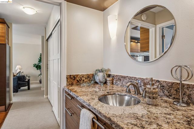 3 Captain Dr D406, Emeryville, CA 94608