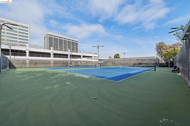 3 Captain Dr D406, Emeryville, CA 94608