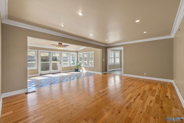 5501 Cedar Mill Drive, Guntersville, AL 35976