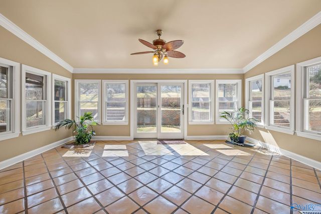 5501 Cedar Mill Drive, Guntersville, AL 35976