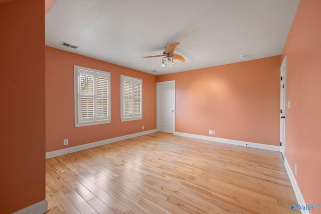 5501 Cedar Mill Drive, Guntersville, AL 35976