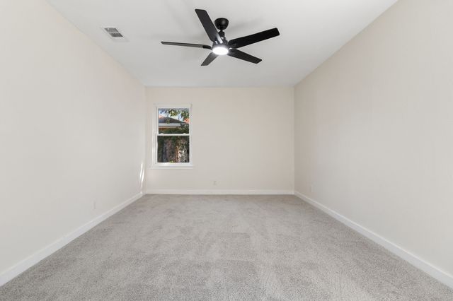 729 Finland Street, Grand Prairie, TX 75050