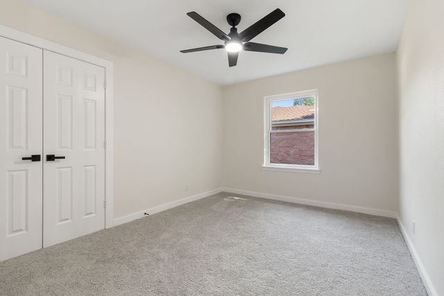 729 Finland Street, Grand Prairie, TX 75050