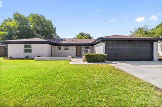 729 Finland Street, Grand Prairie, TX 75050