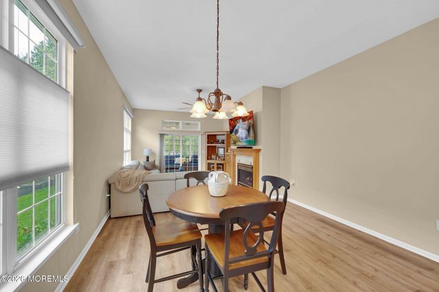 19 Goldenedge Way, Lakewood, NJ 08701