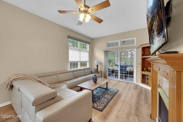 19 Goldenedge Way, Lakewood, NJ 08701