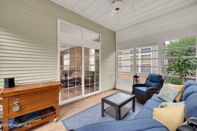 19 Goldenedge Way, Lakewood, NJ 08701