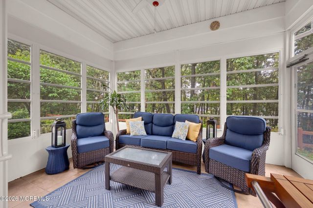 19 Goldenedge Way, Lakewood, NJ 08701