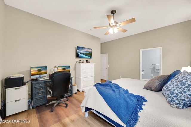 19 Goldenedge Way, Lakewood, NJ 08701
