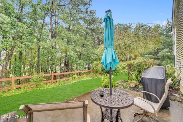 19 Goldenedge Way, Lakewood, NJ 08701