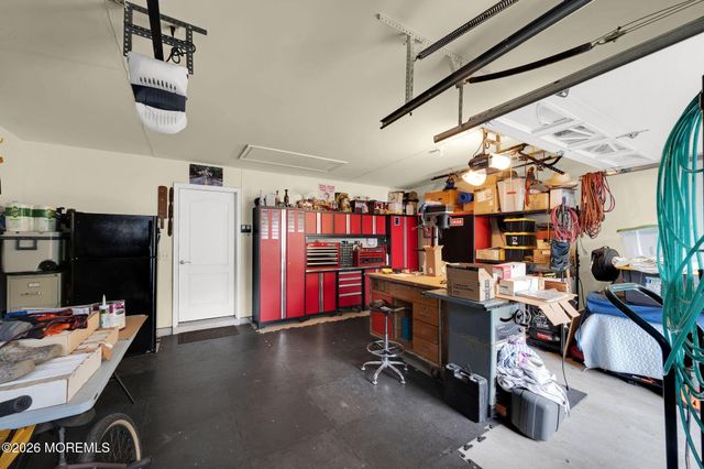 19 Goldenedge Way, Lakewood, NJ 08701