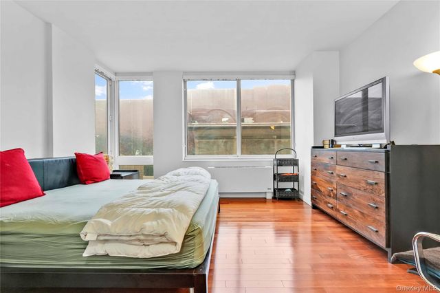 107-24 71 Road 2F, Forest Hills, NY 11375