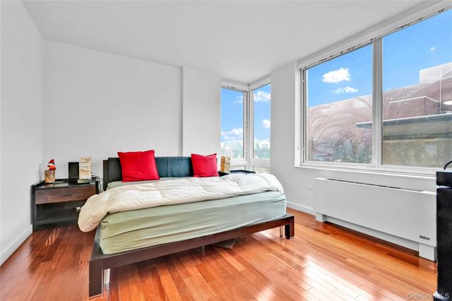 107-24 71 Road 2F, Forest Hills, NY 11375