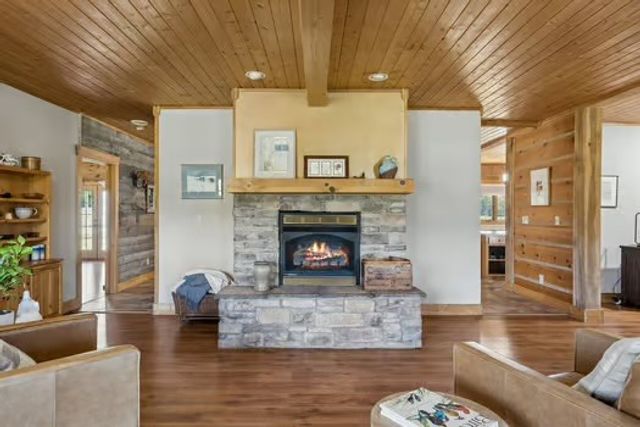 2118 Castelow Rd, Greenbrier, TN 37073