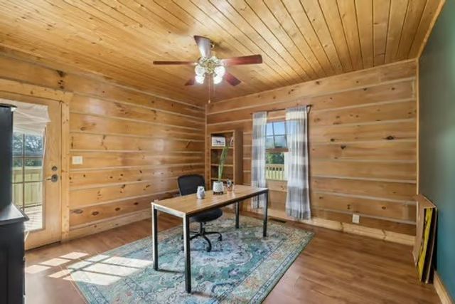 2118 Castelow Rd, Greenbrier, TN 37073