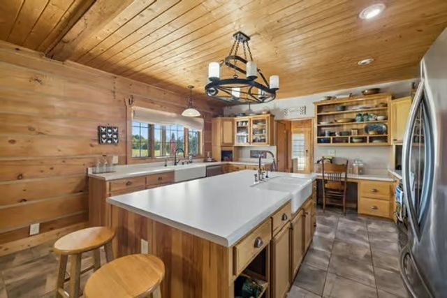 2118 Castelow Rd, Greenbrier, TN 37073