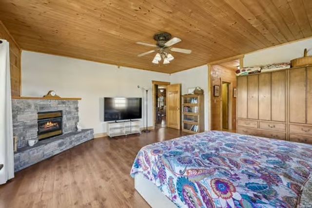 2118 Castelow Rd, Greenbrier, TN 37073