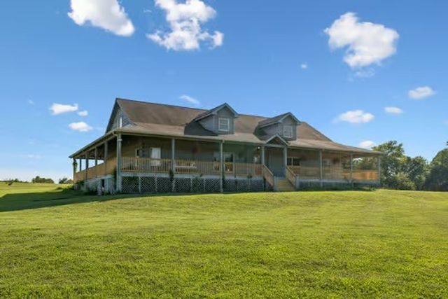 2118 Castelow Rd, Greenbrier, TN 37073