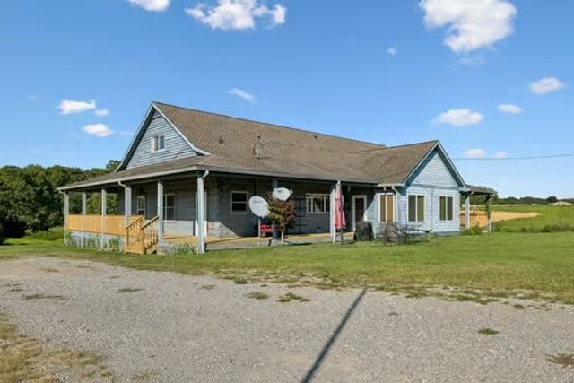 2118 Castelow Rd, Greenbrier, TN 37073