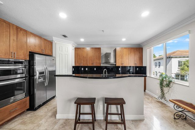 3131 Waterside Circle, Boynton Beach, FL 33435