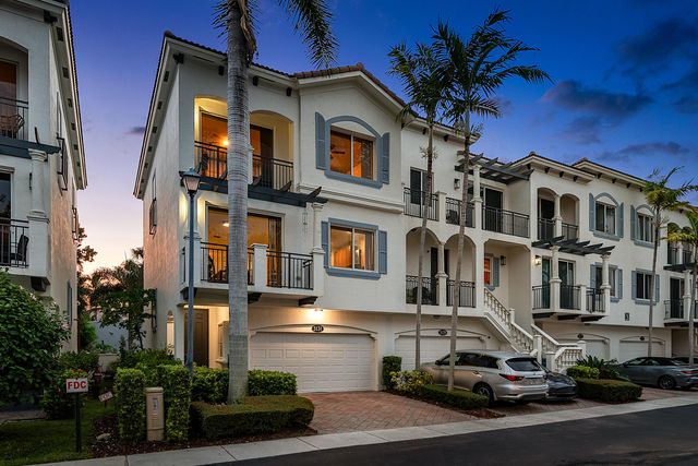 3131 Waterside Circle, Boynton Beach, FL 33435
