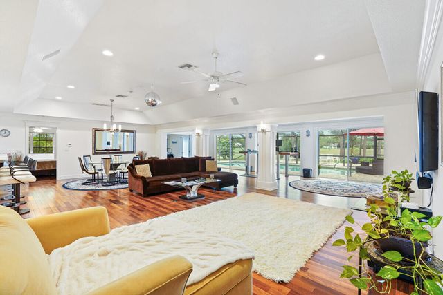 3521 SE Clubhouse Place, Stuart, FL 34997