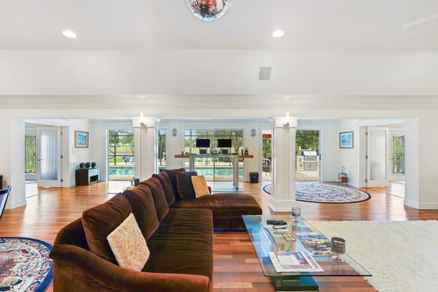 3521 SE Clubhouse Place, Stuart, FL 34997