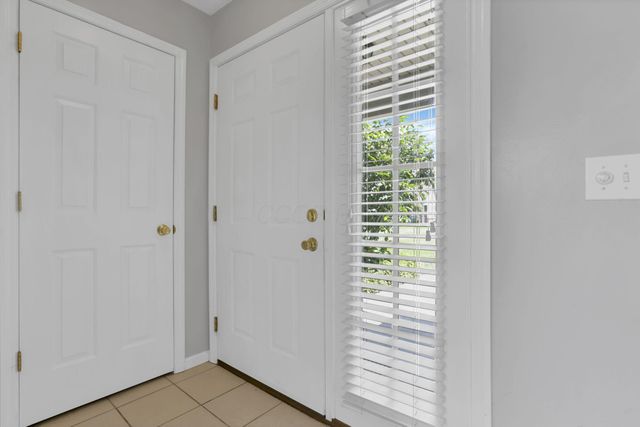 2272 Cove Landing, Grove City, OH 43123