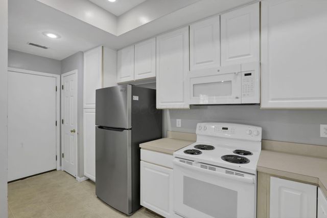 2272 Cove Landing, Grove City, OH 43123