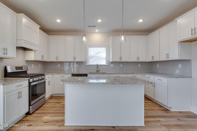 10319 March Meadows Way, Olive Branch, MS 38654