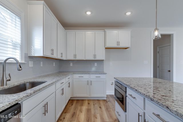 10319 March Meadows Way, Olive Branch, MS 38654