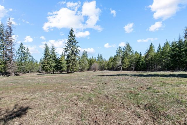 329571 Highway 2 Hwy, Newport, WA 99156