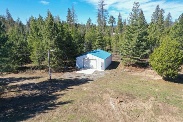 329571 Highway 2 Hwy, Newport, WA 99156