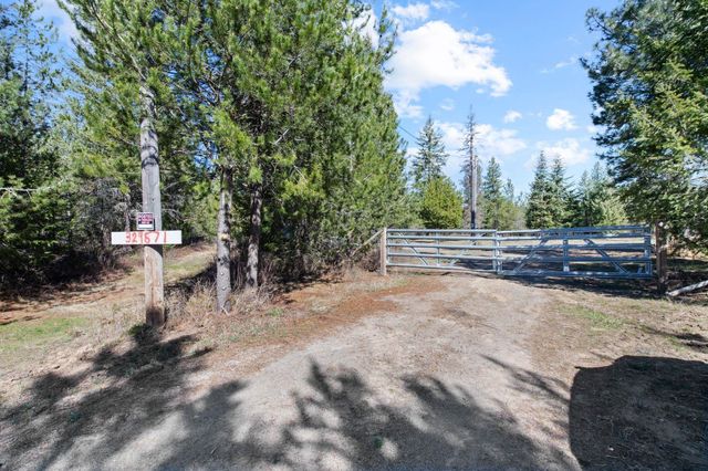 329571 Highway 2 Hwy, Newport, WA 99156