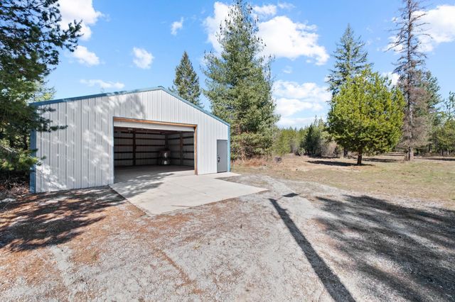 329571 Highway 2 Hwy, Newport, WA 99156